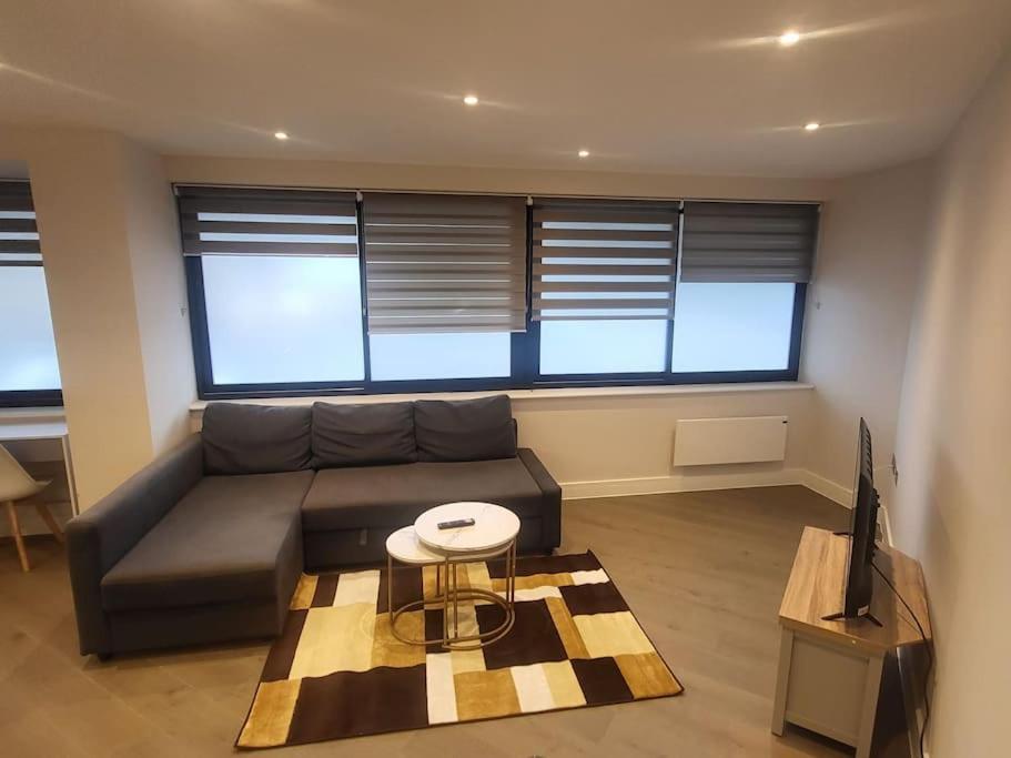 Entire Reigate Apartment Hosted By Pius Luaran gambar