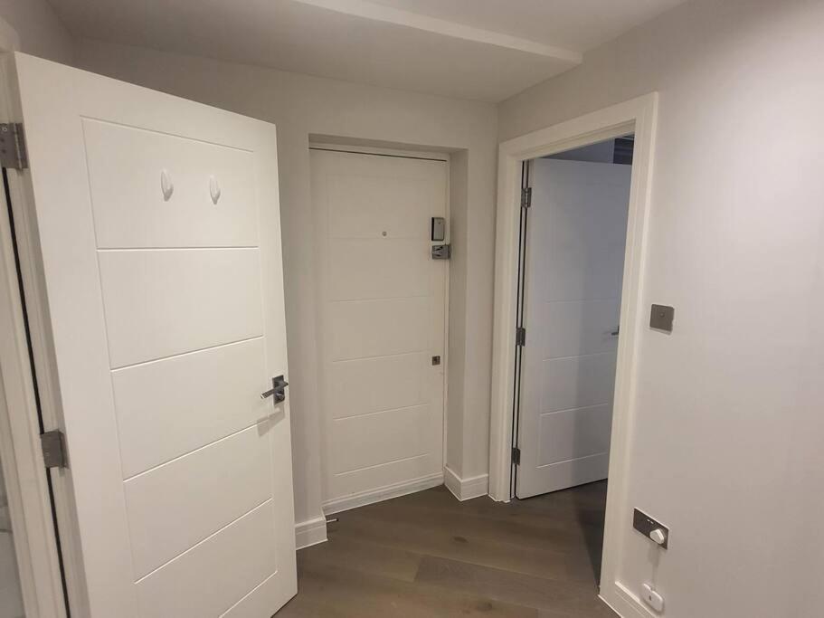 Entire Reigate Apartment Hosted By Pius Luaran gambar